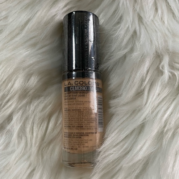 Women's Liquid Foundation Light Tan NWT - Picture 4 of 6